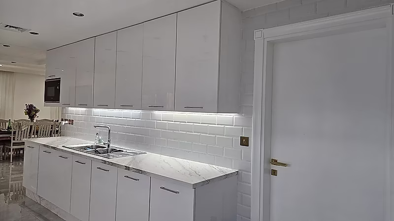 CONTEMPORARY ELEGANCE | 3BR+MAIDS APARTMENT - Photo 18
