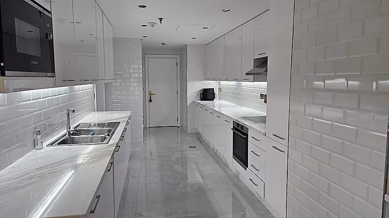 CONTEMPORARY ELEGANCE | 3BR+MAIDS APARTMENT - Photo 25
