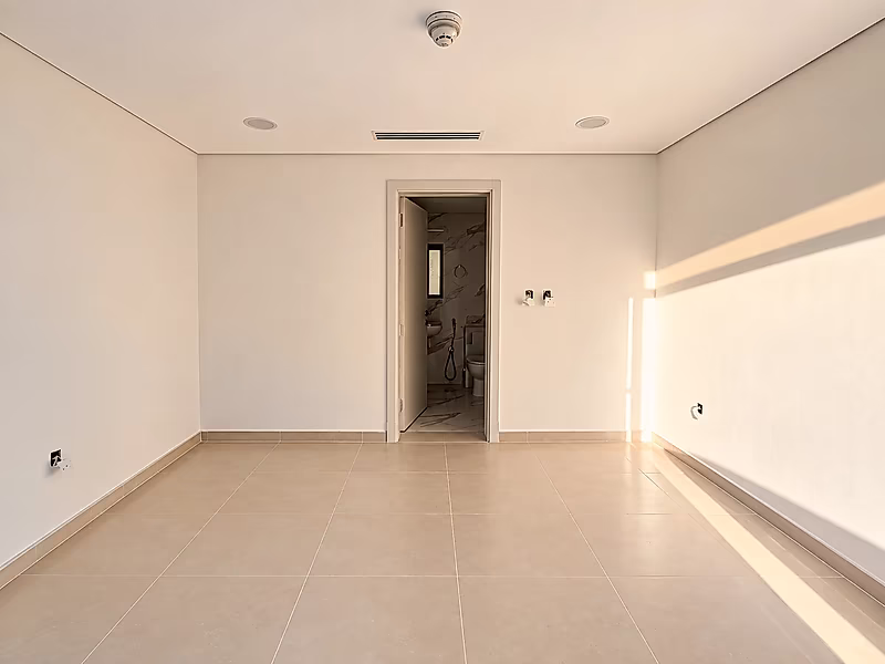 Brand-New Residential Building for Sale in Al Mansoura, Doha - Photo 8