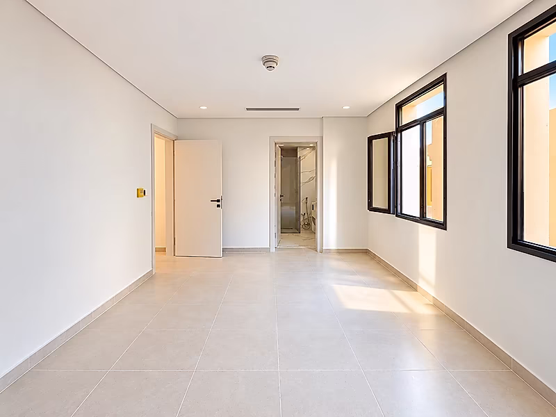 Brand-New Residential Building for Sale in Al Mansoura, Doha - Photo 14