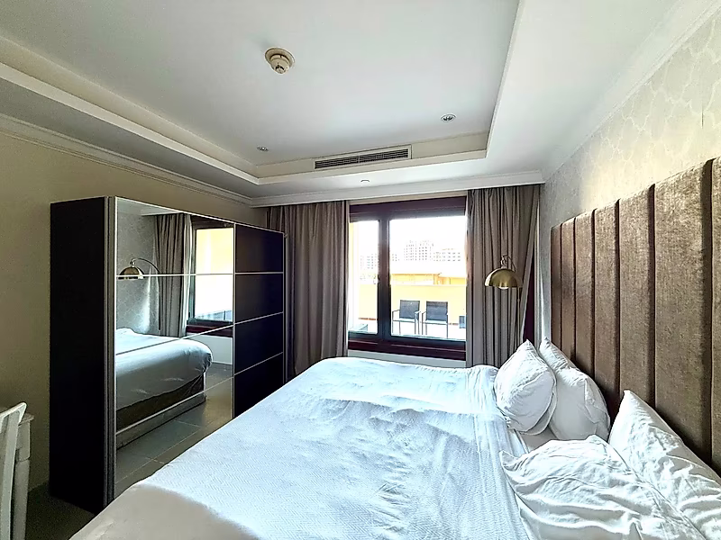 Rare Privacy & Expansive Balcony | 2BR Townhouse, Porto Arabia - Photo 7