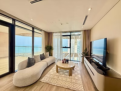 BRAND-NEW LUXURY 1BR | PANORAMIC SEA VIEW | TERRACE | BEACH ACCESS | CINEMA & POOL - Photo 3