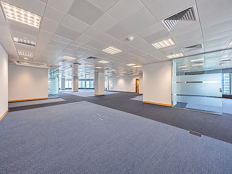 Premium 662 SQM Full-Floor Office in West Bay - Photo 7