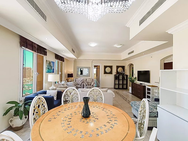 Luxurious 3BR+M Apartment with Modern Elegance - Photo 12