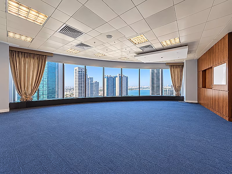 Premium 662 SQM Full-Floor Office in West Bay - Photo 10