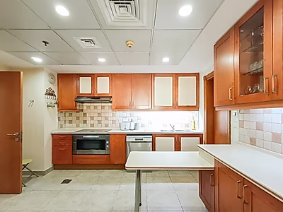 Luxurious 3BR+M Apartment with Modern Elegance