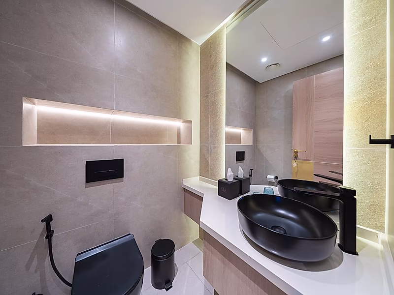 Resale Luxury 2-Bedroom | beach access - Photo 19