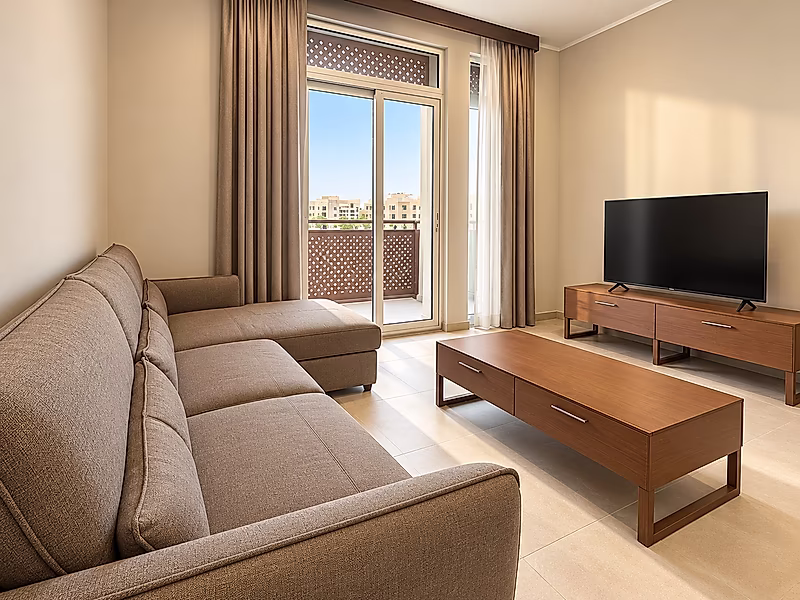 1 MONTH FREE | FULLY FURNISHED 1 BHK | ALL BILLS INCLUDED - Photo 4