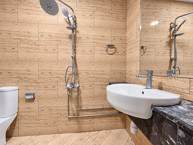 1BR Converted to 2BR Apartment in Porto Arabia, The Pearl – Qatar - Photo 7