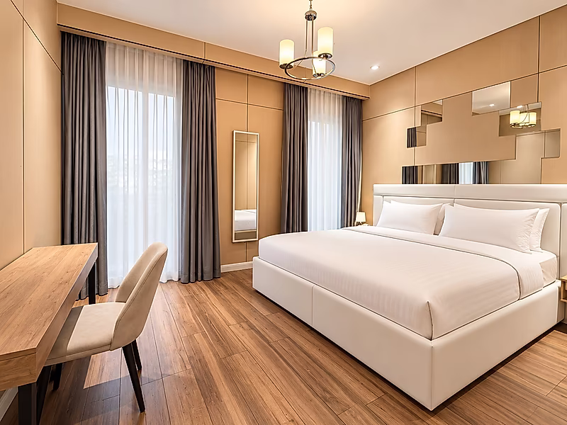 LUXURY 3BR + MAID’S ROOM | QAR 15,000/MONTH | UTILITIES INCLUDED - Photo 5