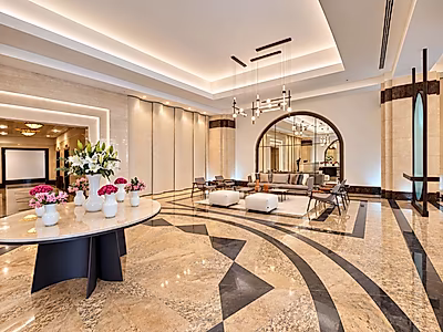 Exceptional Sea Views | Elegant 2BR + Maid - Photo 4