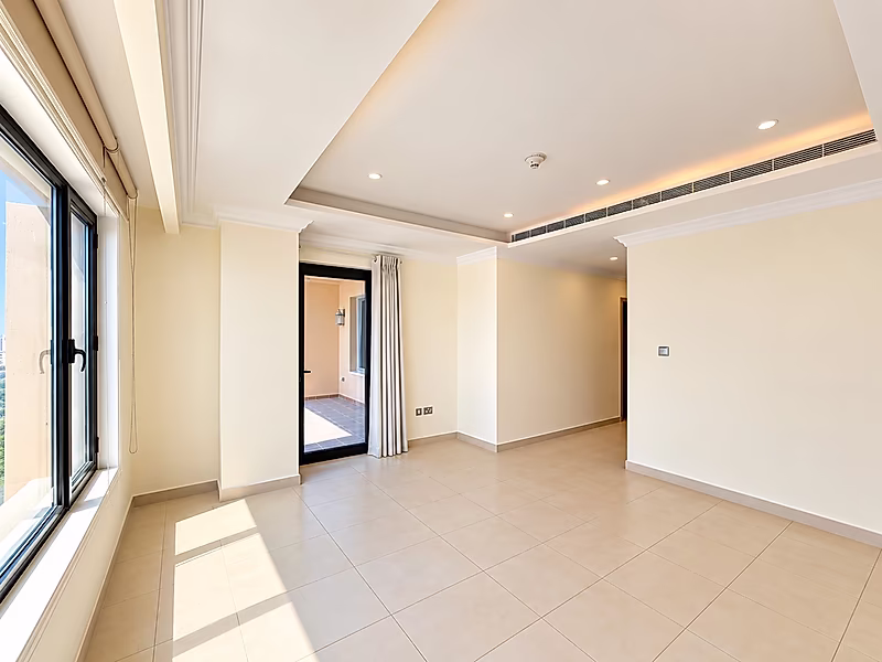 Exceptional Sea Views | Elegant 2BR + Maid - Photo 6