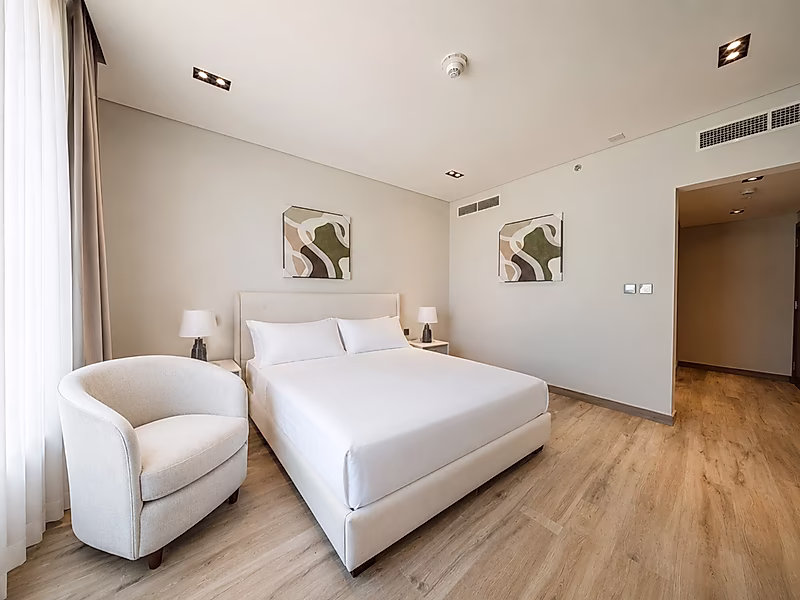 STYLISH 2BR APARTMENT | MODERN ELEGANCE - Photo 11