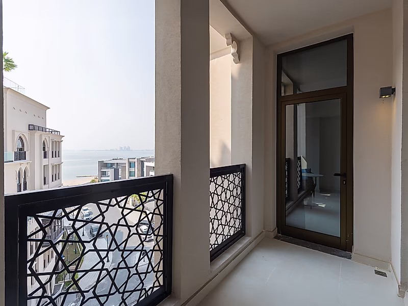 LUXURIOUS 2BR + MAID’S ROOM APARTMENT | BREATHTAKING SEA VIEWS - Photo 8