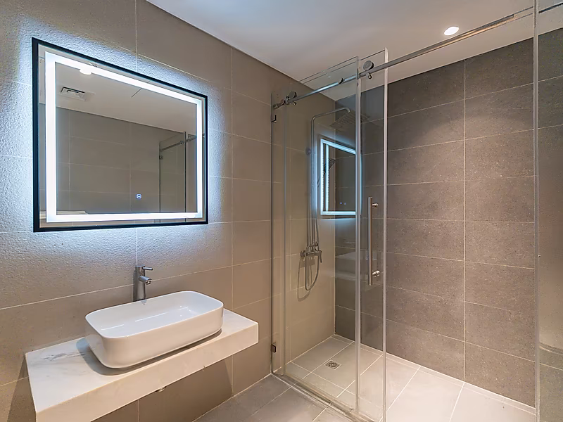 LUXURIOUS 2BR + MAID’S ROOM APARTMENT | BREATHTAKING SEA VIEWS - Photo 12