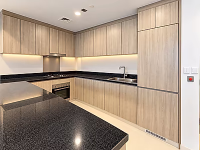 SOPHISTICATED 2BR WITH MODERN ELEGANCE - Photo 2