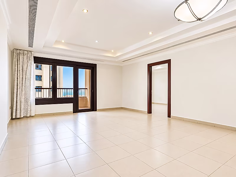 HOT DEAL IN PORTO ARABIA | HIGH-FLOOR 1-BEDROOM | ONLY QAR 1.33M - Photo 2