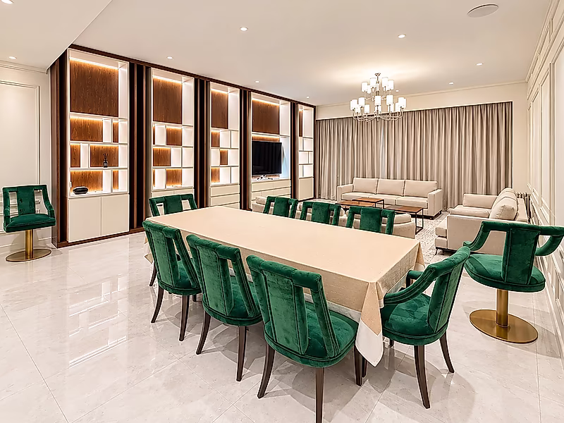 Ultra-Luxury Furnished 3BR+Maid’s Direct Sea Views - Photo 1