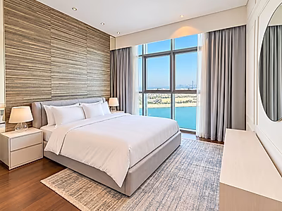 Ultra-Luxury Furnished 3BR+Maid’s Direct Sea Views - Photo 4