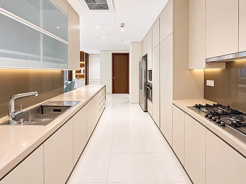 Ultra-Luxury 3BR+Maid’s | Panoramic Sea Views - Photo 10