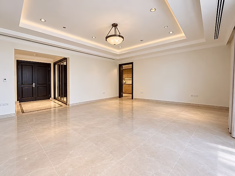 Rare 4-Bed + Maid’s Apartment | Full Sea & Marina Views | Porto Arabia - Photo 14