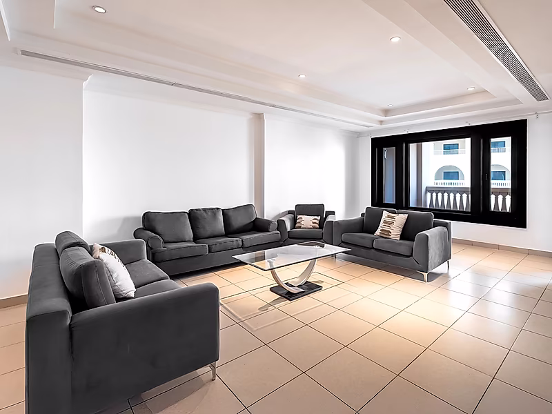 Largest 1-Bedroom Apartment in Porto Arabia for Sale - Photo 1