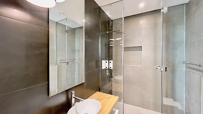 Elegant 2BR+ Maid's Apartment | Floresta Gardens | Bills Included - Photo 7