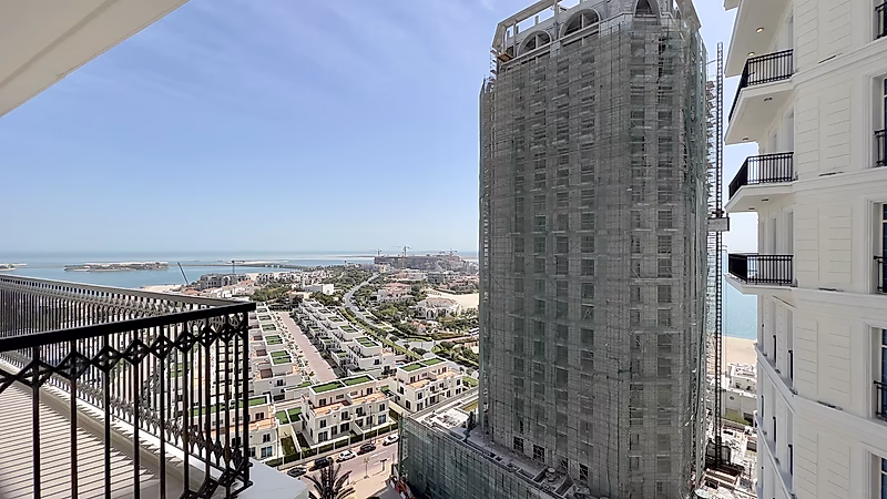 Elegant 2BR+ Maid's Apartment | Floresta Gardens | Bills Included - Photo 14