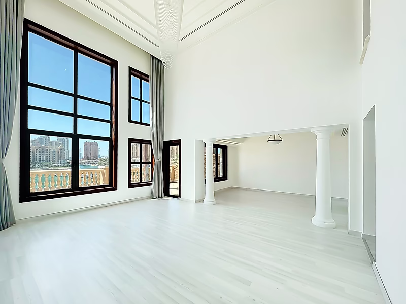 Live the Marina Dream – Elegant 4-Bedroom Townhouse in The Pearl - Photo 1