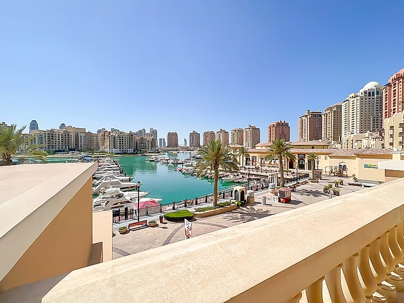 Live the Marina Dream – Elegant 4-Bedroom Townhouse in The Pearl - Photo 9