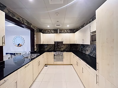 SPACIOUS 1-BEDROOM | TITLE DEED INCLUDED | PORTO