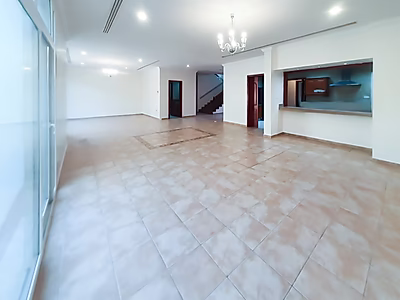 فيلا راقية من 3 غرف مع غرفة خادمة للإيجار في عين خالد