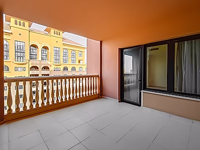 SPACIOUS 1-BEDROOM + OFFICE | PORTO ARABIA