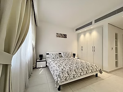 فيلا رائعة مكونة من 5 غرف نوم في منطقة أسباير زون | متضمنة شهرين مجانيين