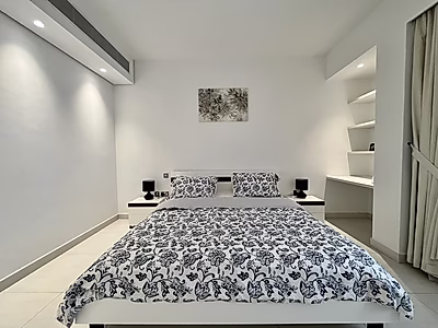 فيلا رائعة مكونة من 5 غرف نوم في منطقة أسباير زون | متضمنة شهرين مجانيين