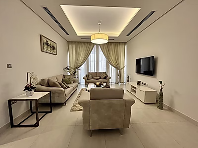 فيلا رائعة مكونة من 5 غرف نوم في منطقة أسباير زون | متضمنة شهرين مجانيين