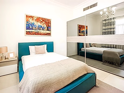 فيلا بمجمع عائلي مفروش بالكامل 3 غرف + خادمة - 13 شهر - أسباير زون