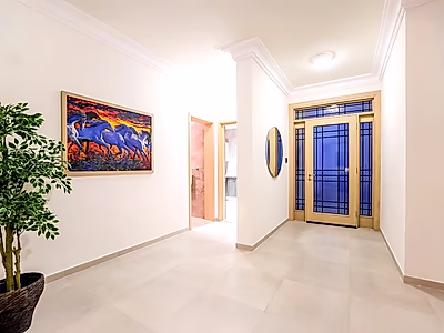 فيلا بمجمع عائلي مفروش بالكامل 3 غرف + خادمة - 13 شهر - أسباير زون