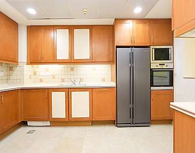 GREAT BUY | SEMI FURNISHED 2 BEDS | PORTO ARABIA