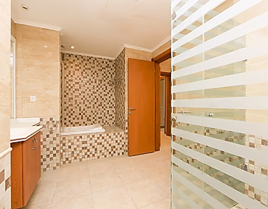 GREAT BUY | SEMI FURNISHED 2 BEDS | PORTO ARABIA