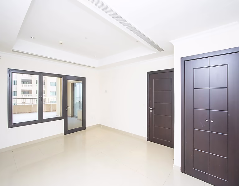 Mid-Floor | Semi-Furnished 1 Bedroom + Office | Porto Arabia - Photo 7