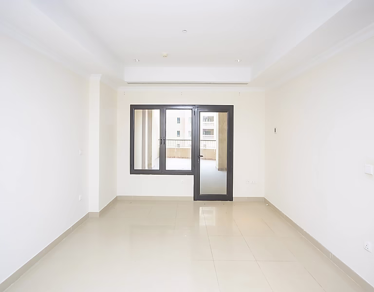 Mid-Floor | Semi-Furnished 1 Bedroom + Office | Porto Arabia - Photo 10
