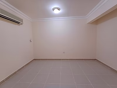 شقة أنيقة من غرفتين وحمامين للإيجار | منطقة المطار القديم