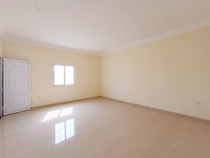 Huge Villa 8+maid+Majlis in Umm Qarn. - Photo 20