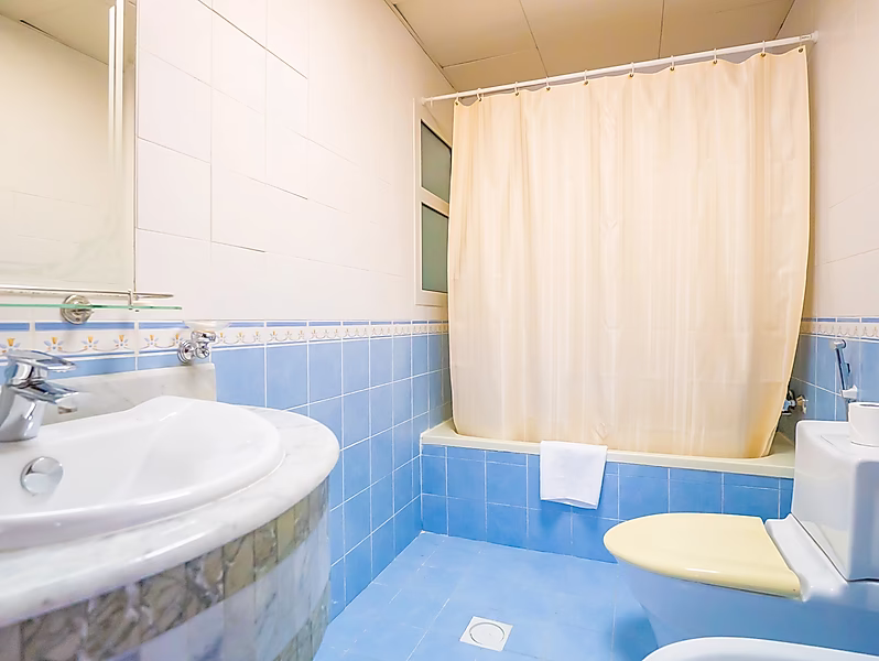 BILLS INCLUDED | 3 BEDS | FURNISHED - Photo 14