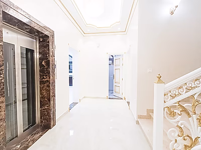 فيلا فاخرة بالهلال | شهر مجاني | غير مفروشة