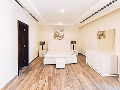 غرفة نوم مفروشة بالكامل + مكتب | الفواتير متضمنة | شهر واحد مجانًا