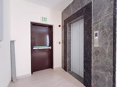 استثمار عقاري مربح | مبنى جديد | السد