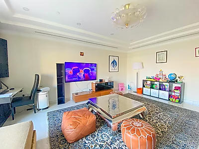 تاون هاوس واسع للبيع | لؤلؤة