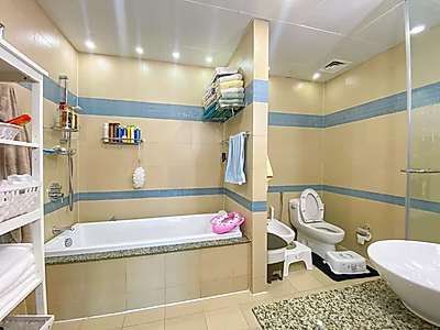 تاون هاوس واسع للبيع | لؤلؤة